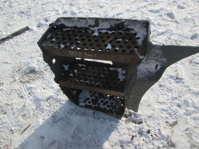 Ступенька левая Меседес Актрос 504103303
